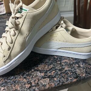 Puma Beige Sneakers with White Soles